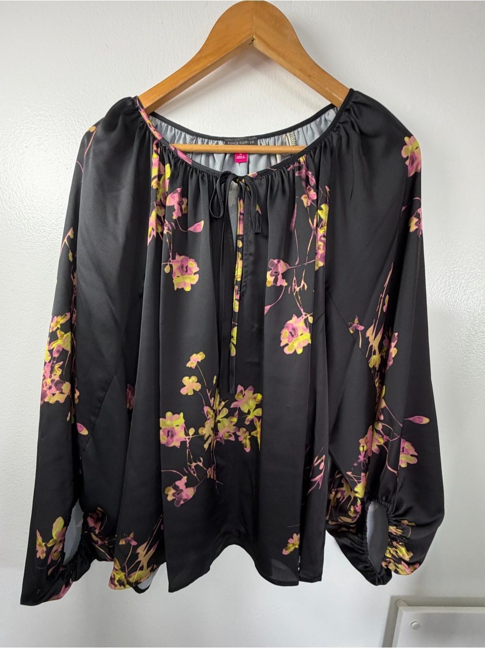 Vince-camuto Floral Tie Neck Blouse 1X NWT Romantic Boho Sheer Long sleeve